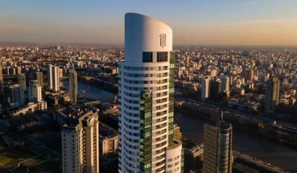 Construcciones y restauraciones de edificios emblemáticos porteños.